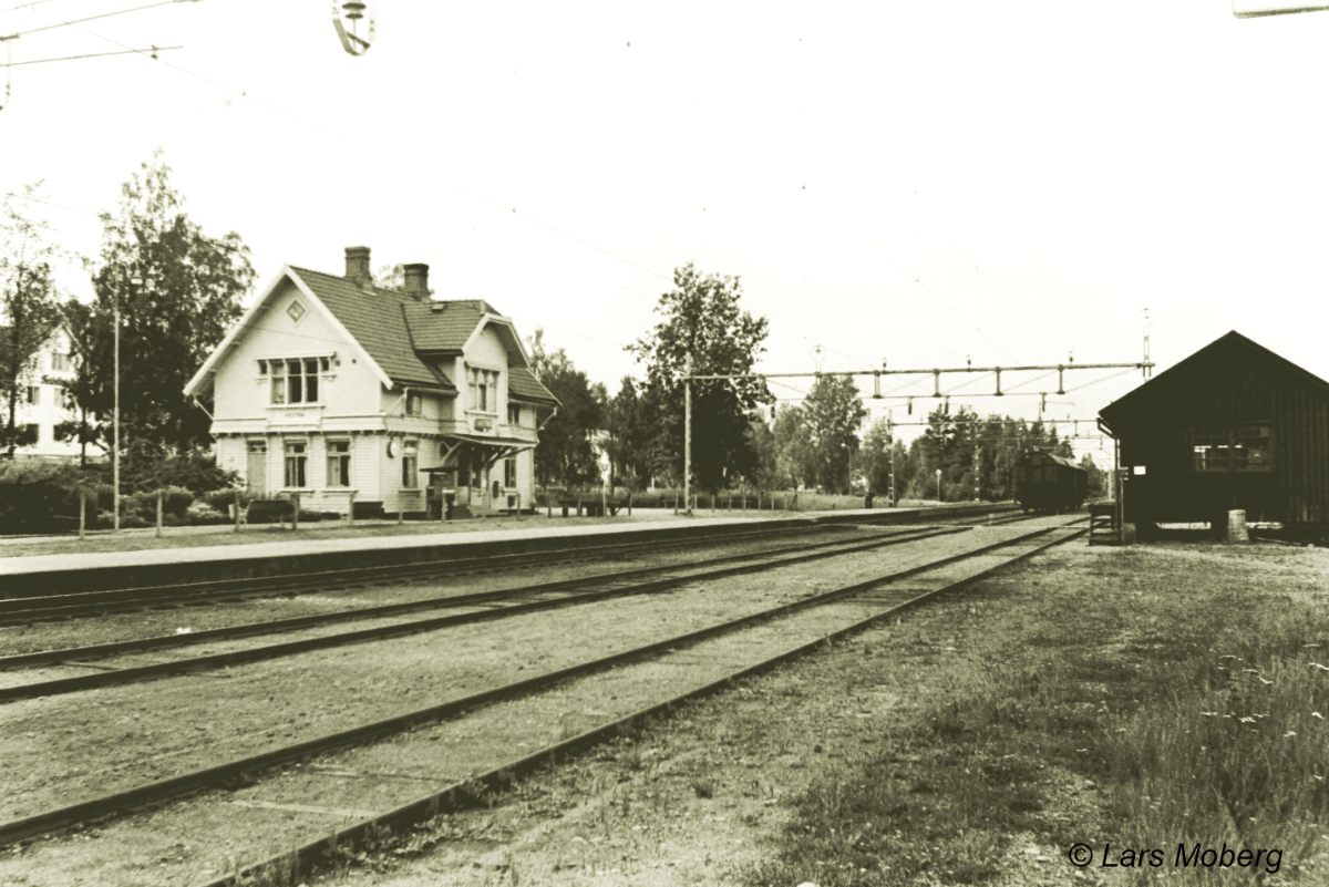 x1002   Hestra stn   8-8-71   28.JPG